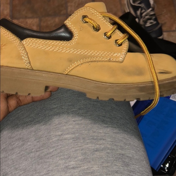 Ankle length snow shoe - Picture 1 of 4